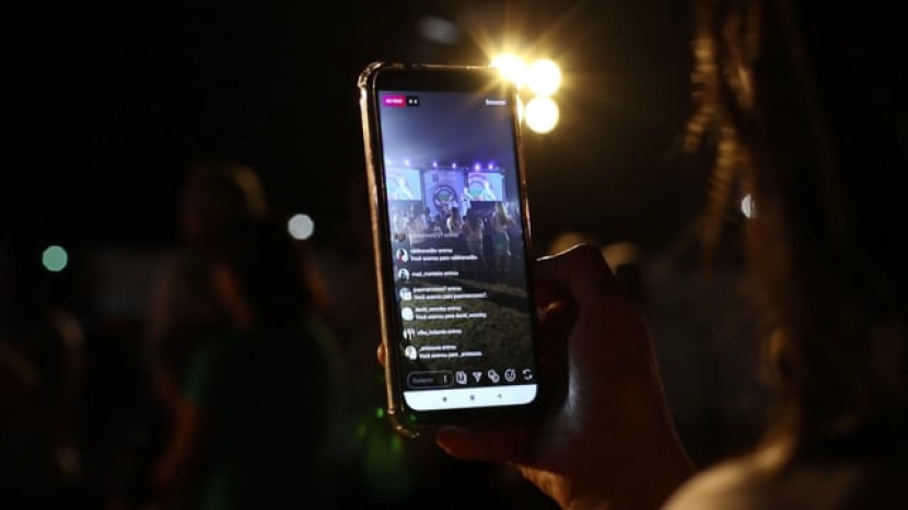 Instagram sedang menguji coba mode layar penuh/ilustrasi (foto: pixabay).