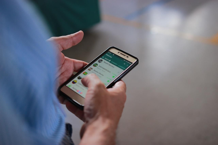 Menggunakan WA kini bisa di laptop atau PC tanpa pakai ponsel (foto: pixabay).